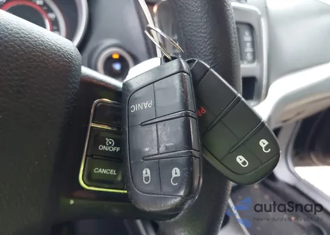 2016 Dodge Journey Sxt z USA, uszkodzony, nr VIN 3C4PDDBG2GT204820